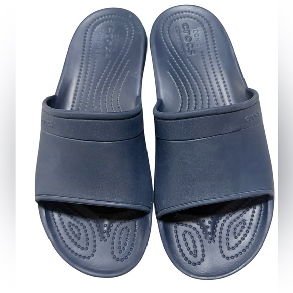 Navy crocs slides in excellent like-new condition. Men’s sz 9 or women’s sz 11. - Picture 2 of 6